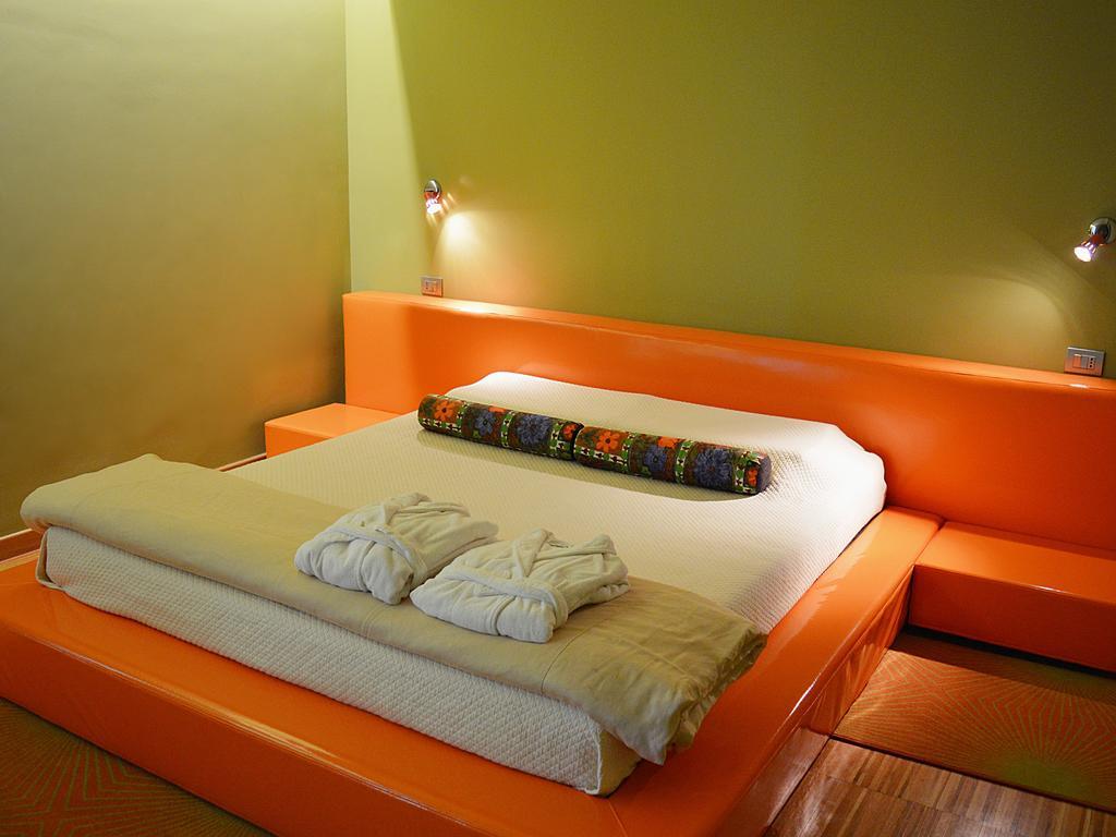 Cascina Langa Guest House Trezzo Tinella Ngoại thất bức ảnh