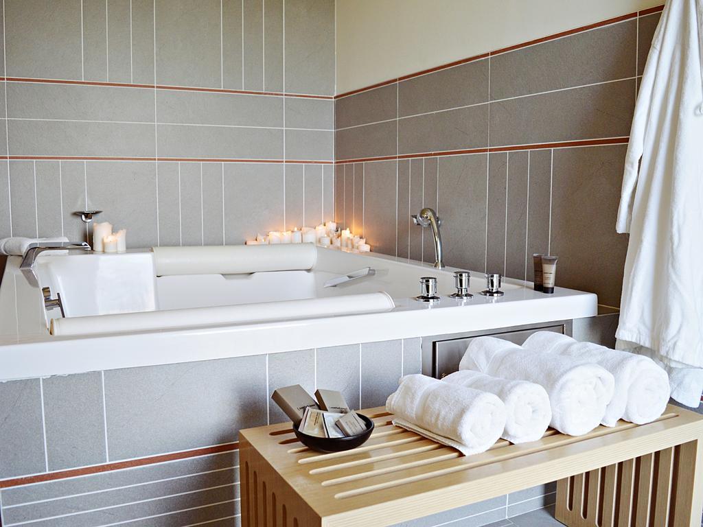 Cascina Langa Guest House Trezzo Tinella Ngoại thất bức ảnh