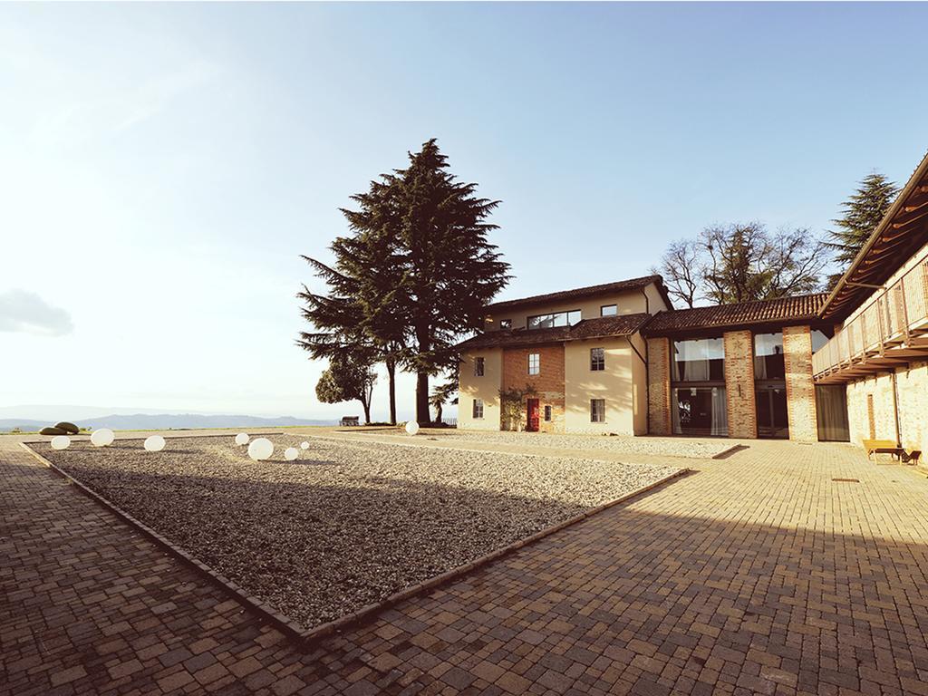 Cascina Langa Guest House Trezzo Tinella Ngoại thất bức ảnh